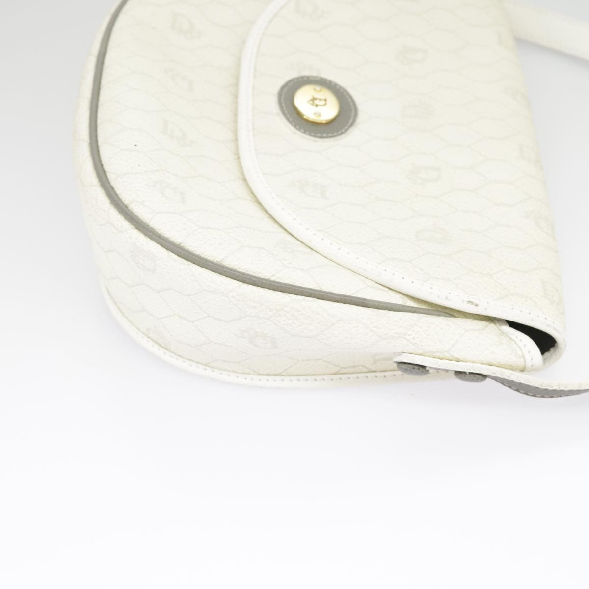 Christian Dior Vintage Honeycomb Shoulder Bag Canvas White Canvas Bag ()