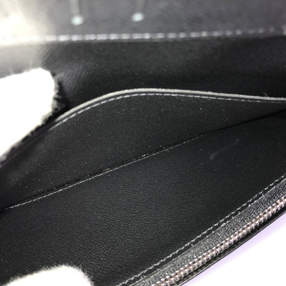 LOUIS VUITTON purse Bifold