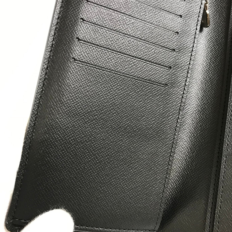 LOUIS VUITTON purse Bifold