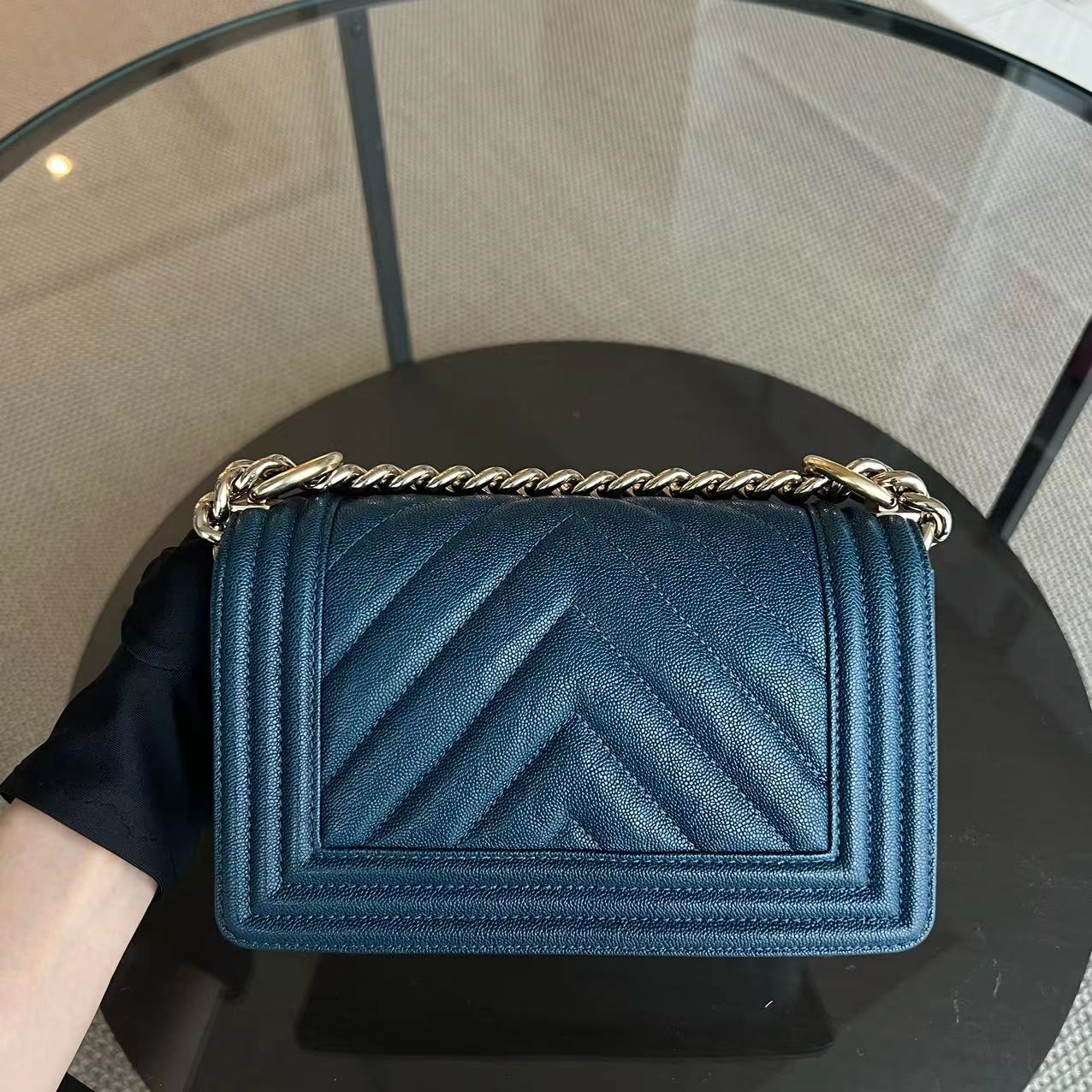 *Series 28, 2019* Caviar Boy Small 20CM Chevron Grained Calfskin Dark Blue Leboy Golden Hardware Series 28
