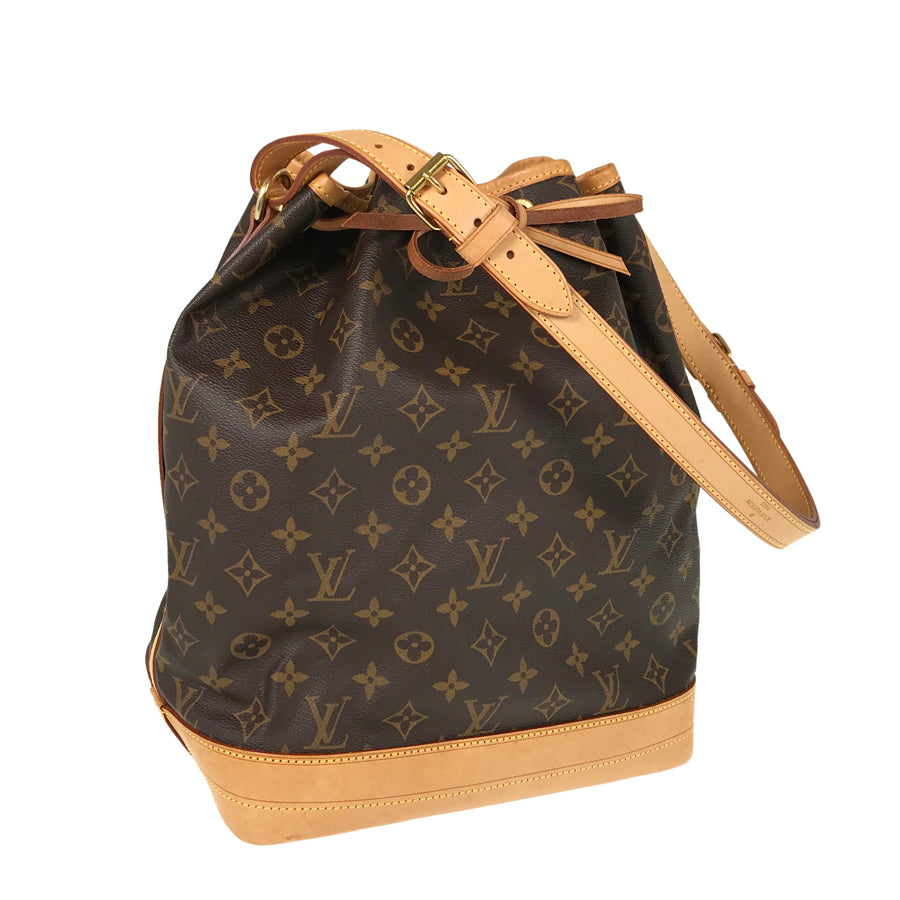 LOUIS VUITTON Shoulder Bag