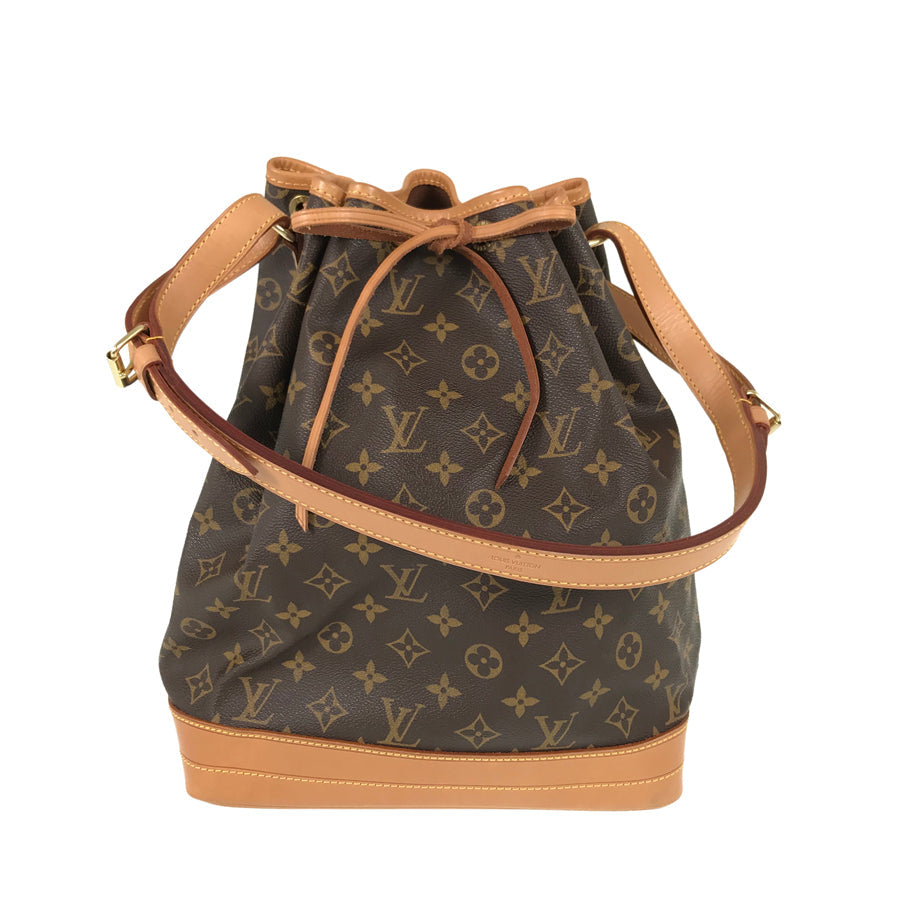 LOUIS VUITTON Shoulder Bag