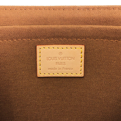 LOUIS VUITTON Shoulder Bag