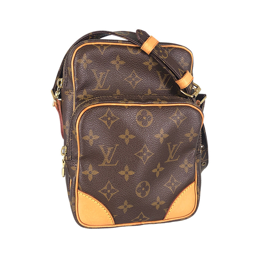 LOUIS VUITTON Shoulder Bag