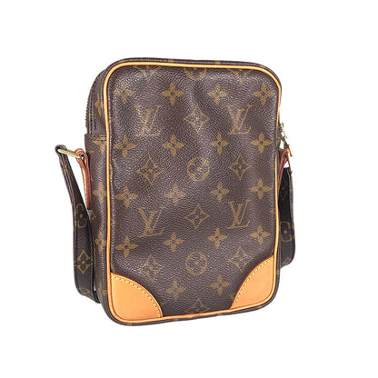 LOUIS VUITTON Shoulder Bag