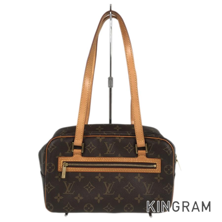 LOUIS VUITTON Shoulder Bag