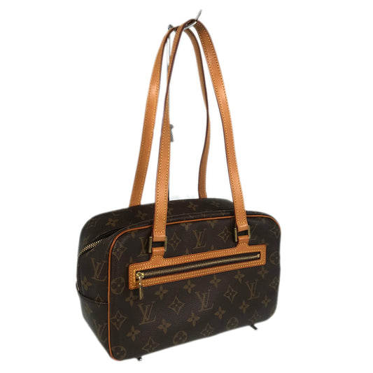 LOUIS VUITTON Shoulder Bag