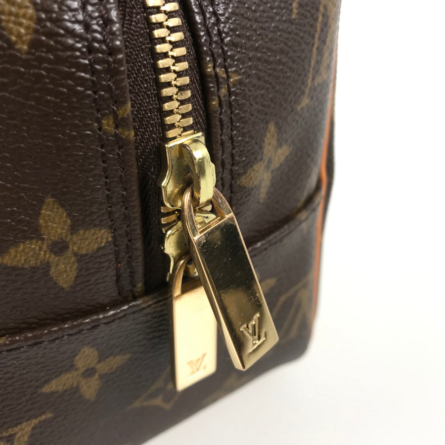 LOUIS VUITTON Shoulder Bag