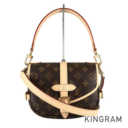 LOUIS VUITTON Shoulder Bag