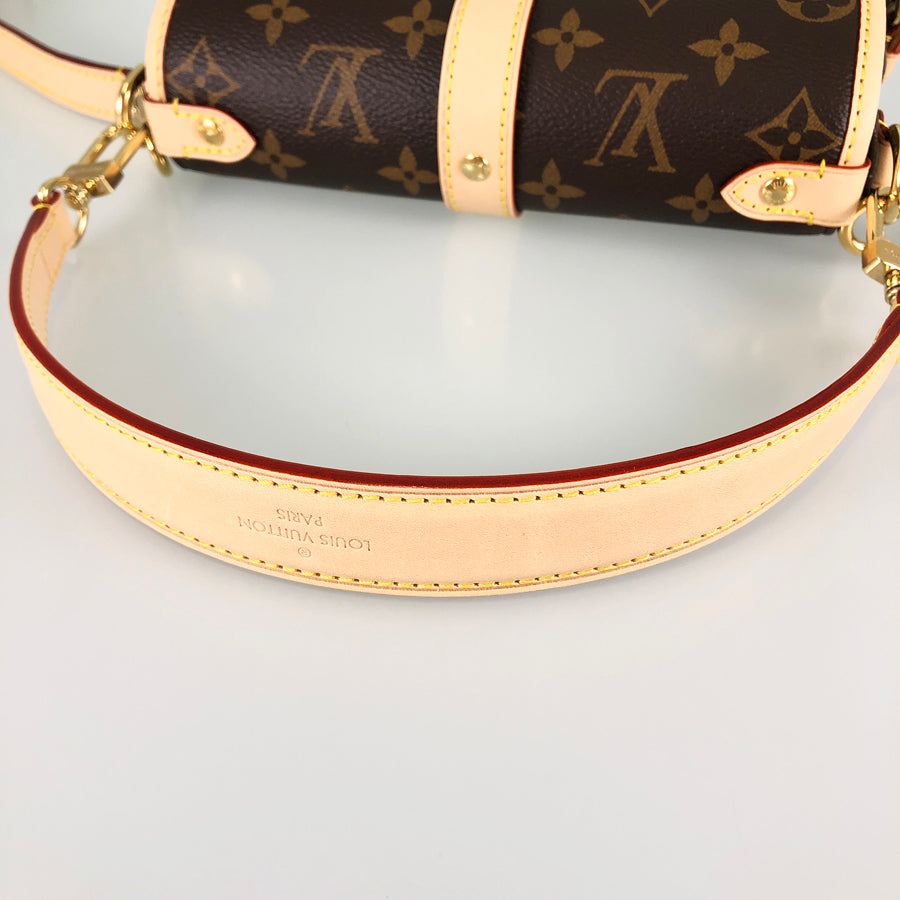 LOUIS VUITTON Shoulder Bag