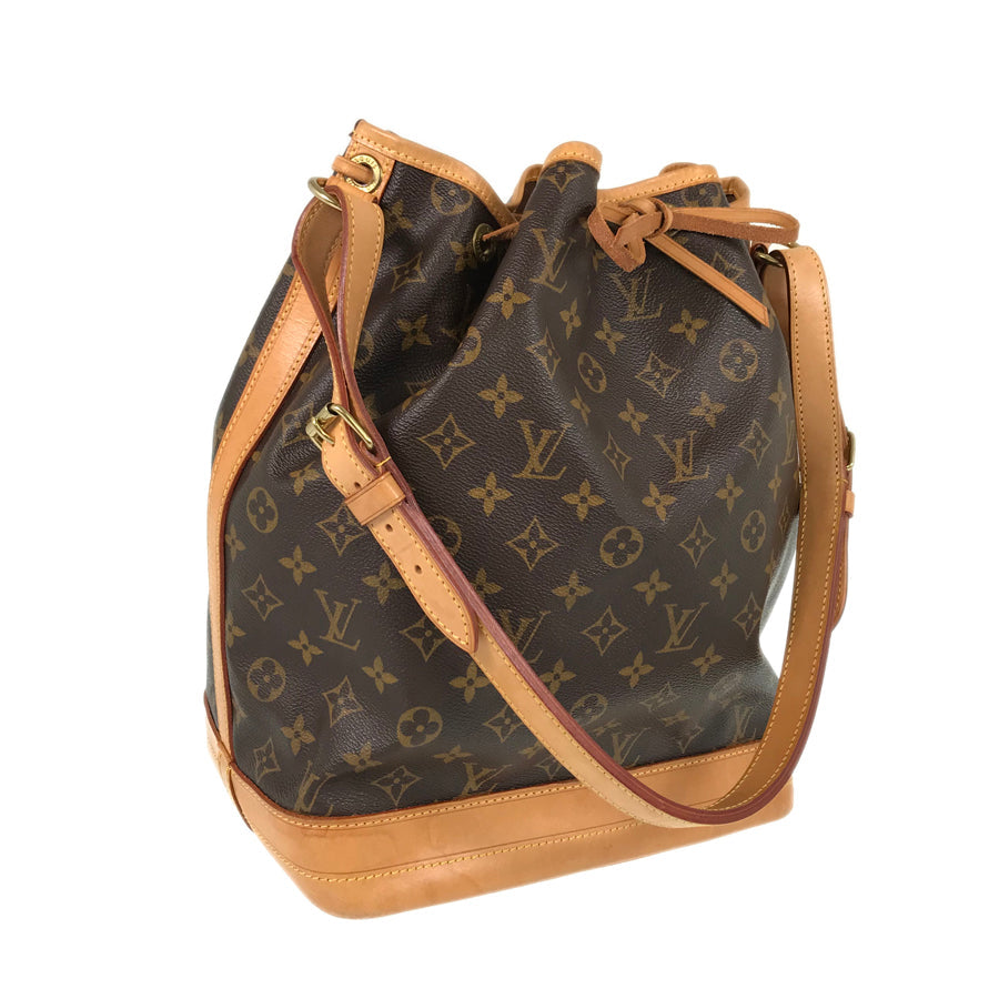 LOUIS VUITTON Shoulder Bag