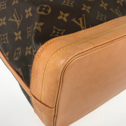 LOUIS VUITTON Shoulder Bag