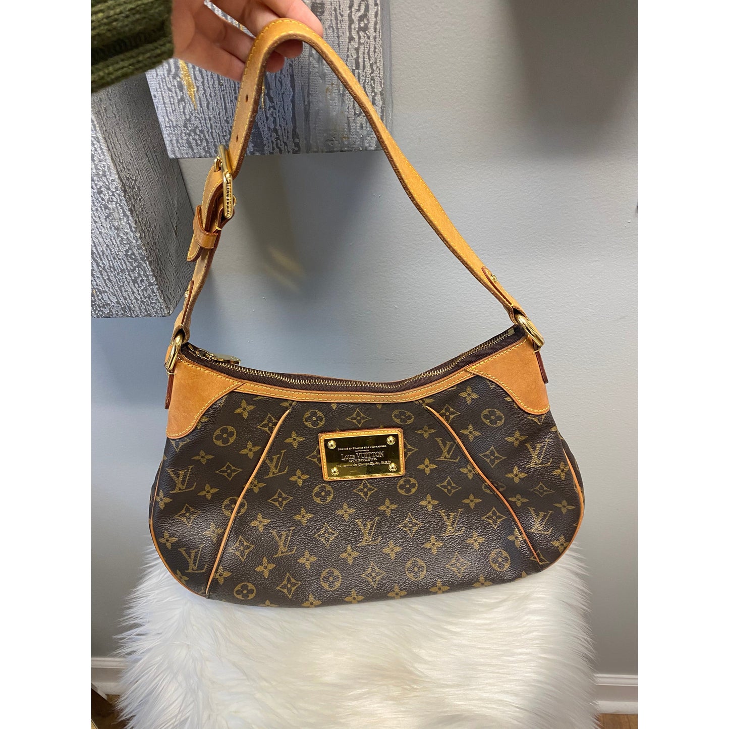 Louis Vuitton Monogram Thames GM