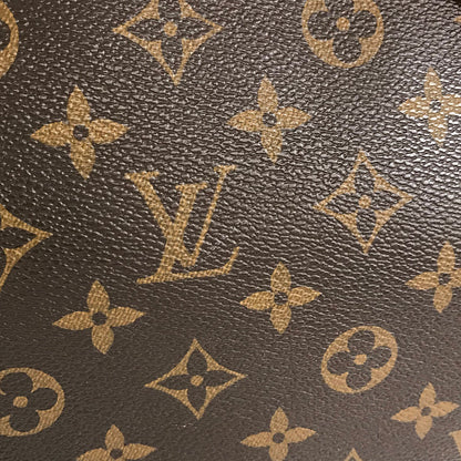 LOUIS VUITTON Tote Bag