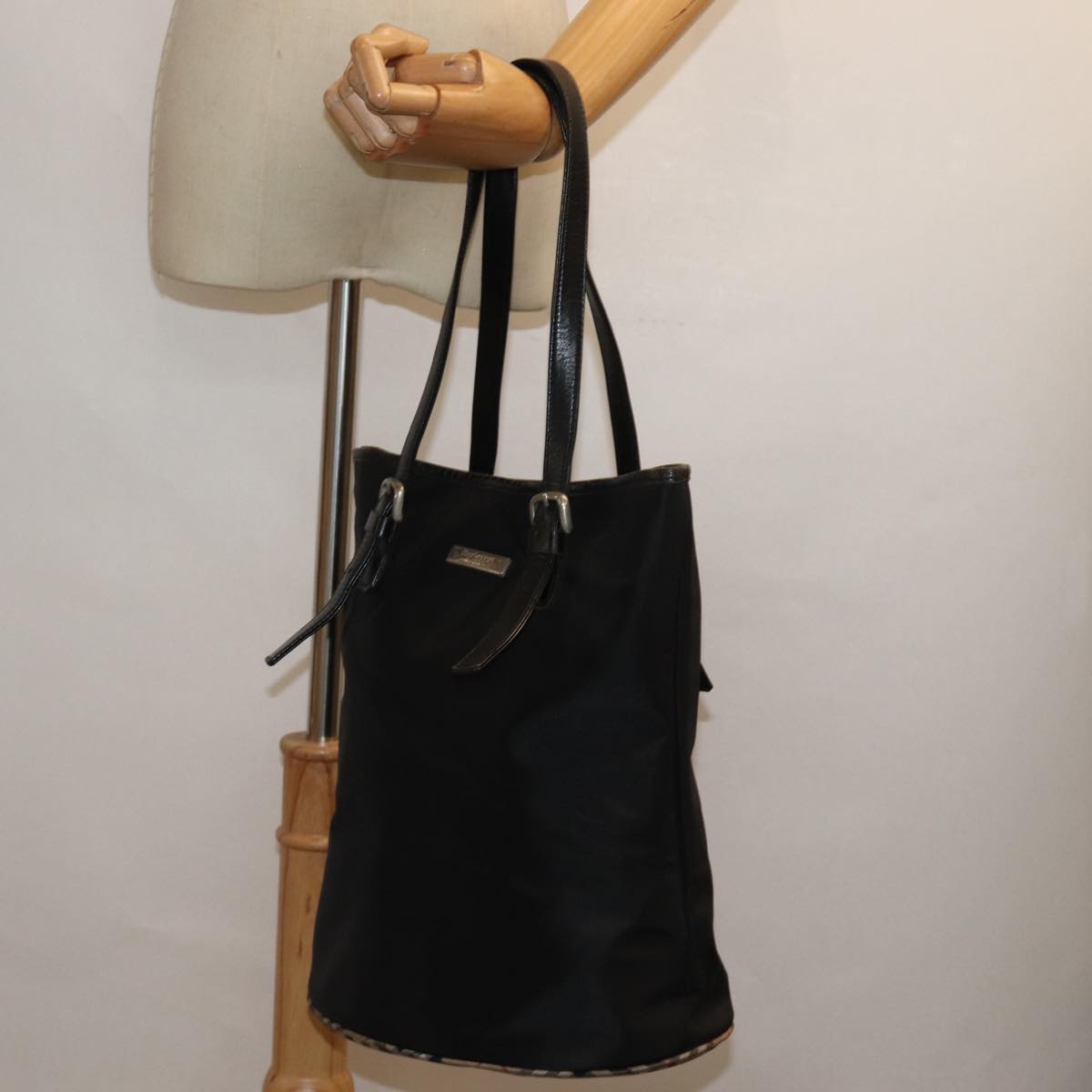 BURBERRYSs Nova Check Blue Label Shoulder Bag Nylon Black Beige Auth ti1781