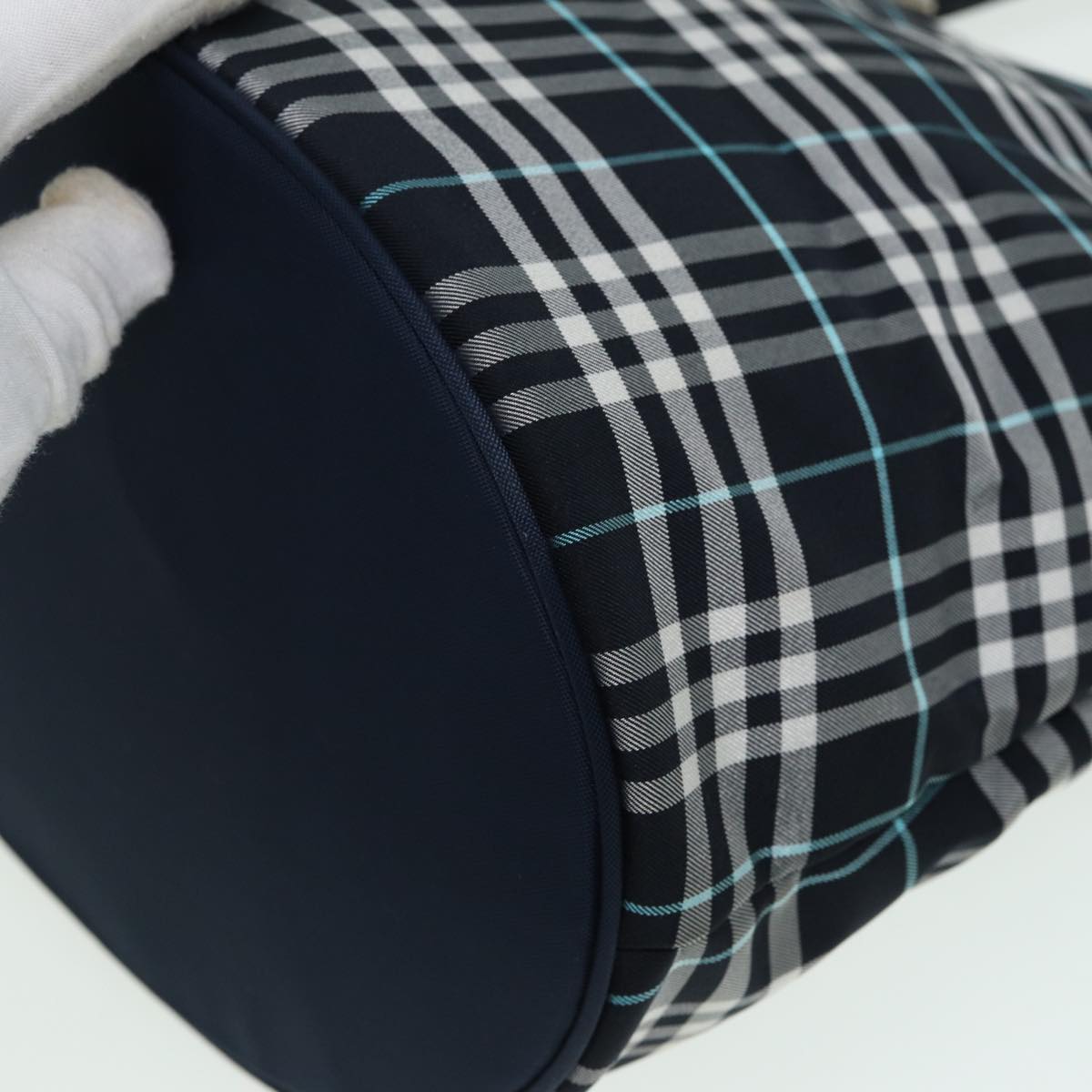 BURBERRYSs Nova Check Blue Label Shoulder Bag Nylon Navy Auth ti1890
