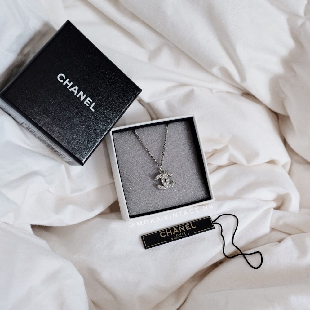 Chanel vintage necklace