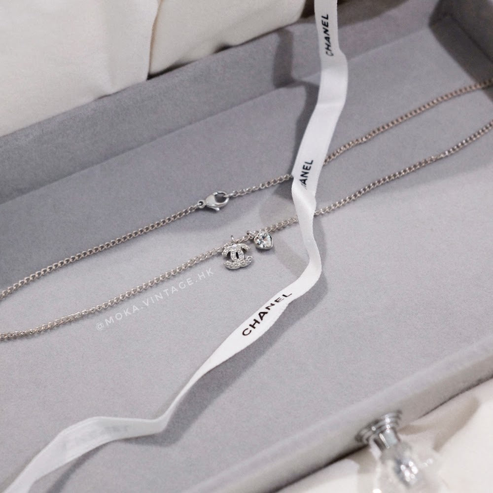 Chanel vintage necklace