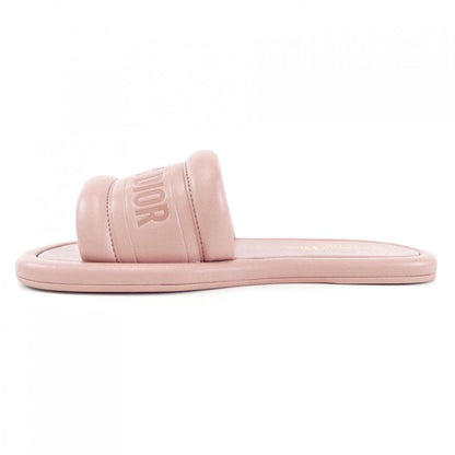 []Sandals