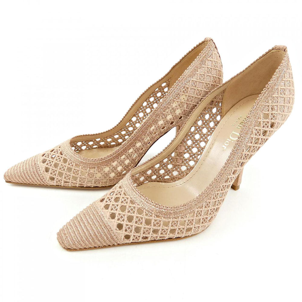 []Pumps
