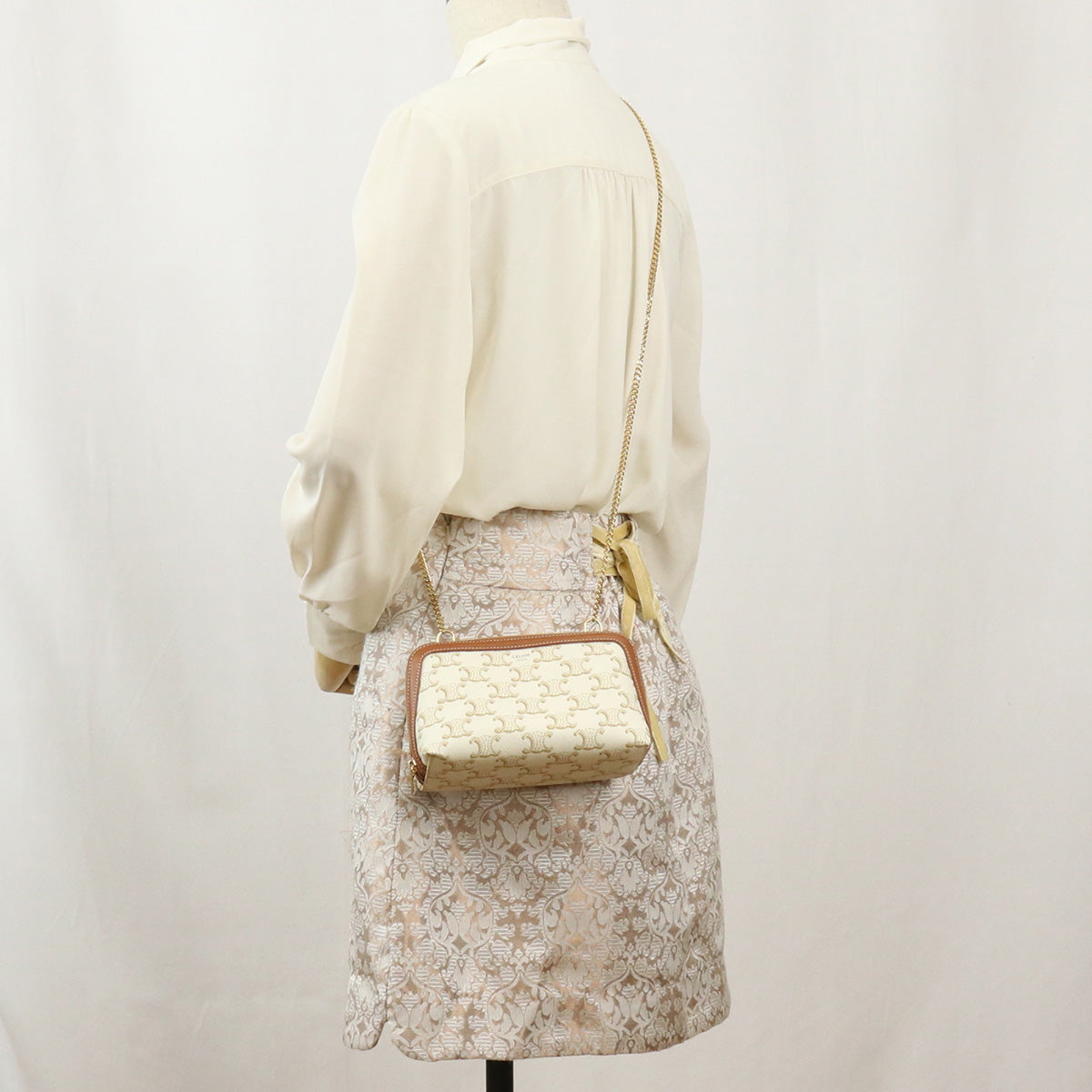 CELINE 10E38 2CBX 01TA Clutch with chain Triomphe canvas Shoulder bag PVC White Women