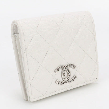 CHANEL Small wallet Matrasse Bi-fold wallet with coin purse/caviar  White Women