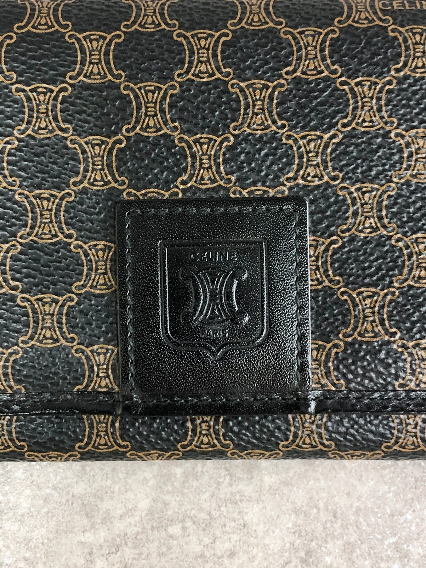 CELINE  Long Wallet Black Vintage nvvpfx