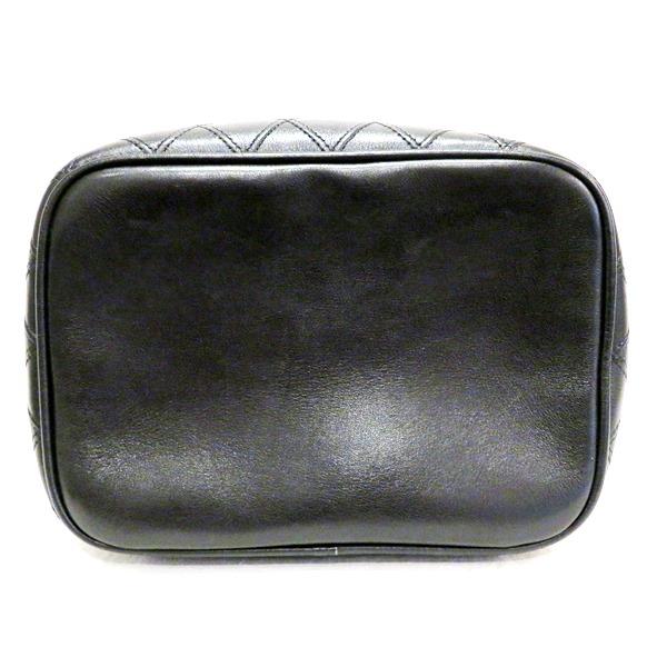 Chanel CC Vanity Cosmetic Bag  Leather Vanity Bag in Good condition