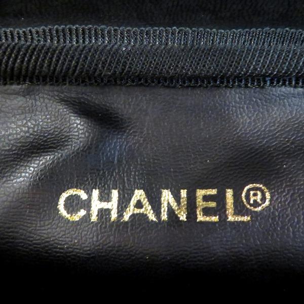 Chanel CC Vanity Cosmetic Bag  Leather Vanity Bag in Good condition