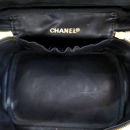 Chanel CC Vanity Cosmetic Bag  Leather Vanity Bag in Good condition