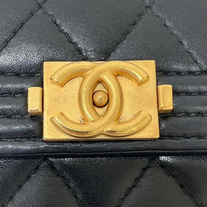 Chanel CC Matelasse Boy Flap Wallet  Leather Short Wallet in Good condition