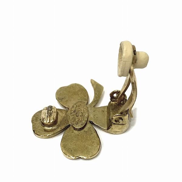 Chanel Clover Clip On Earrings  Metal Earrings in Fair condition