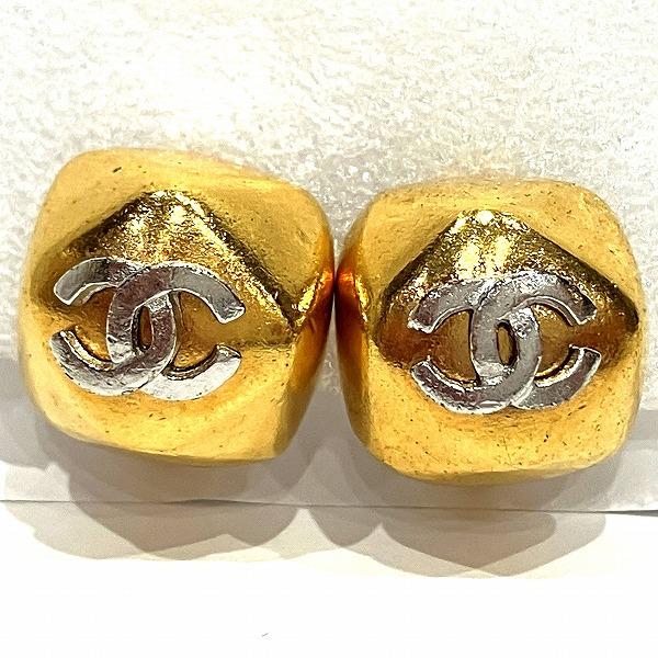 Chanel CC Clip On Earrings Metal Earrings in Good condition