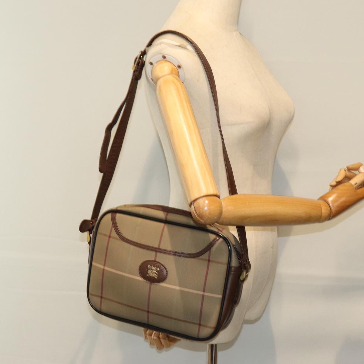 BURBERRYSs Nova Check Shoulder Bag Canvas Beige Auth yk12298