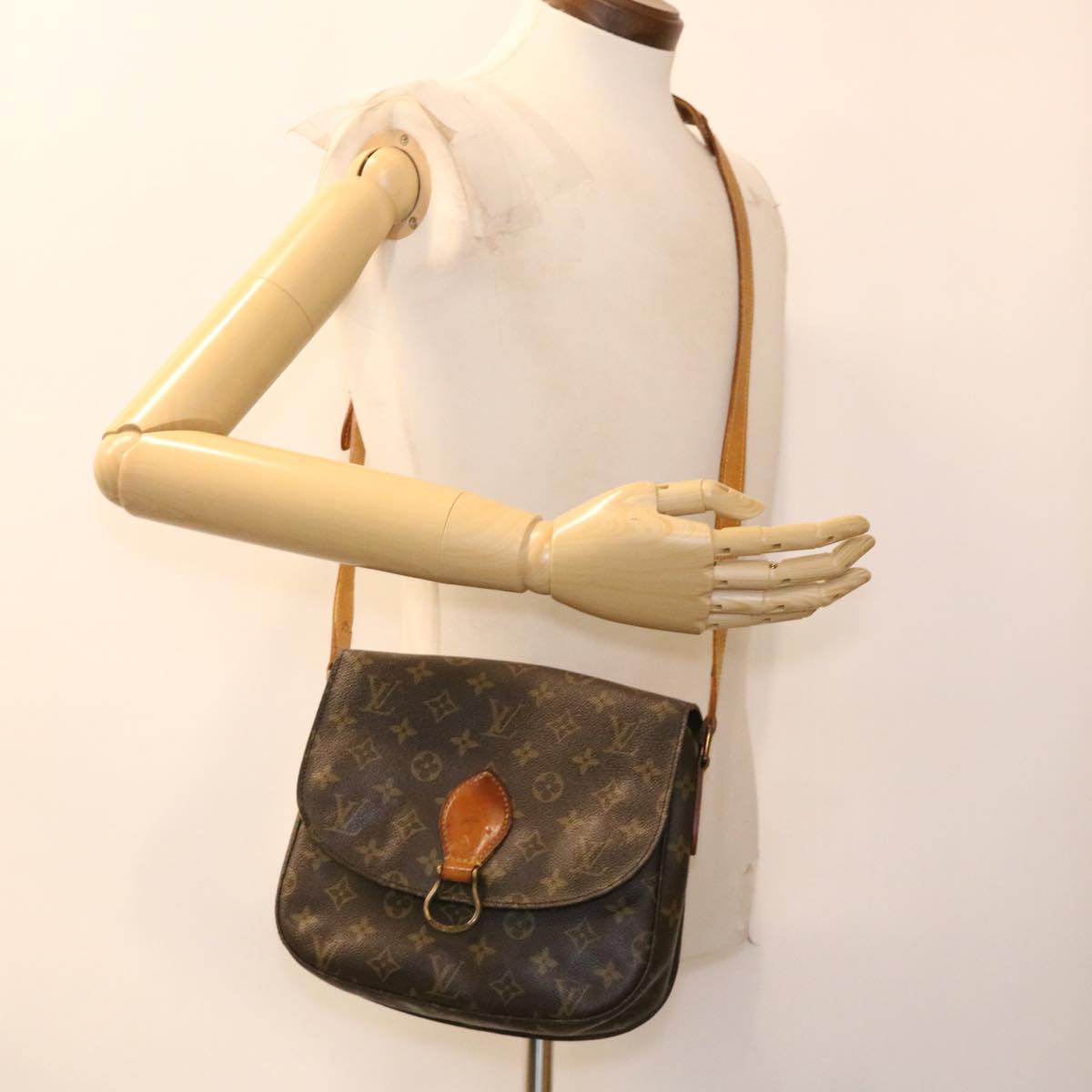 LOUIS VUITTON Monogram Saint Cloud GM Shoulder Bag M51242 LV yk6331