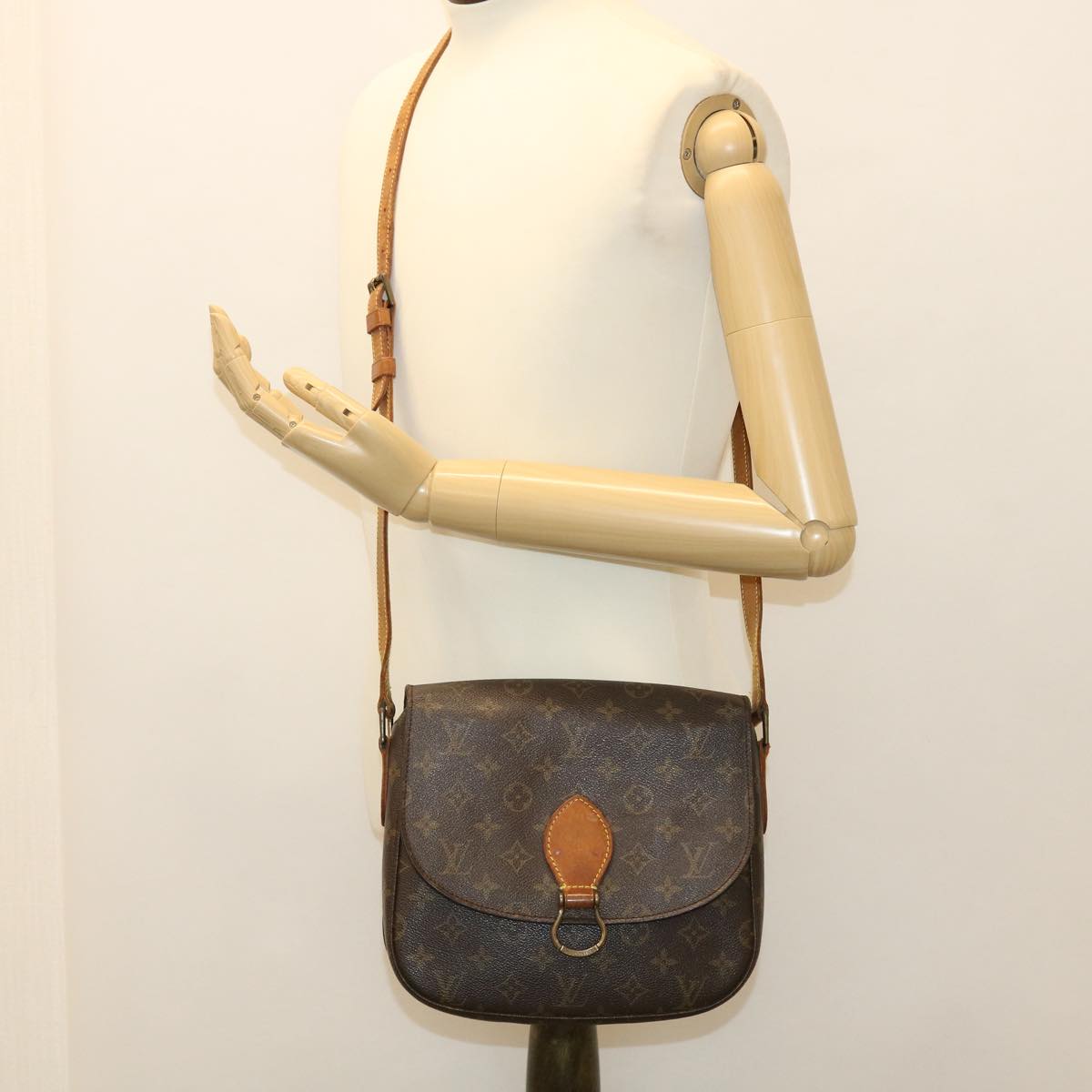 LOUIS VUITTON Monogram Saint Cloud GM Shoulder Bag M51242 LV yk6346