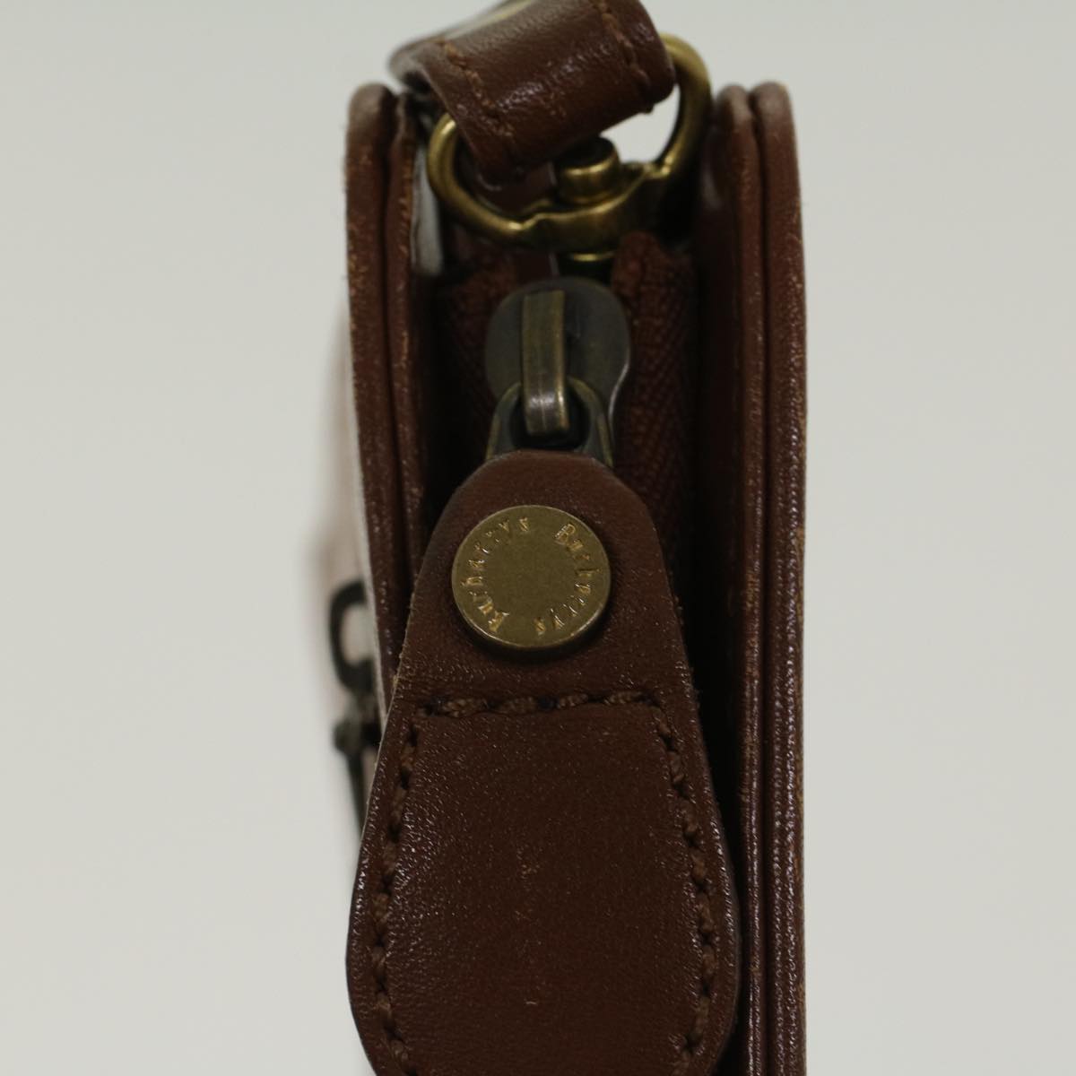 BurberrySs Clutch Bag Leather Brown Auth yk7778